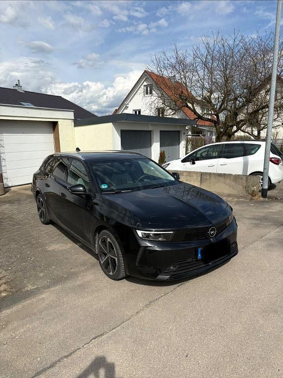 Gebraucht Opel Astra Elegance 131 PS (96 kW) 2023 Schwarz Kombi
