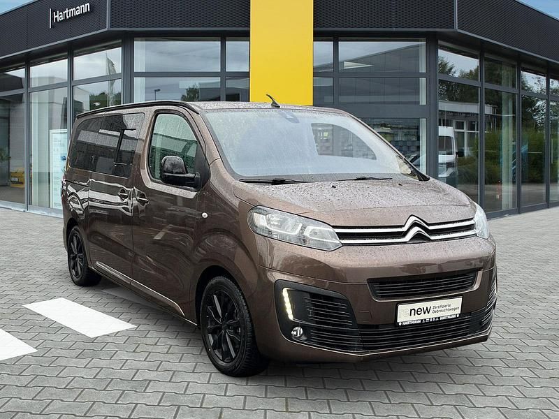 Gebraucht Citroën Spacetourer Feel 179 PS (131 kW) 2022 Rich oak (braun) Van / Kleinbus