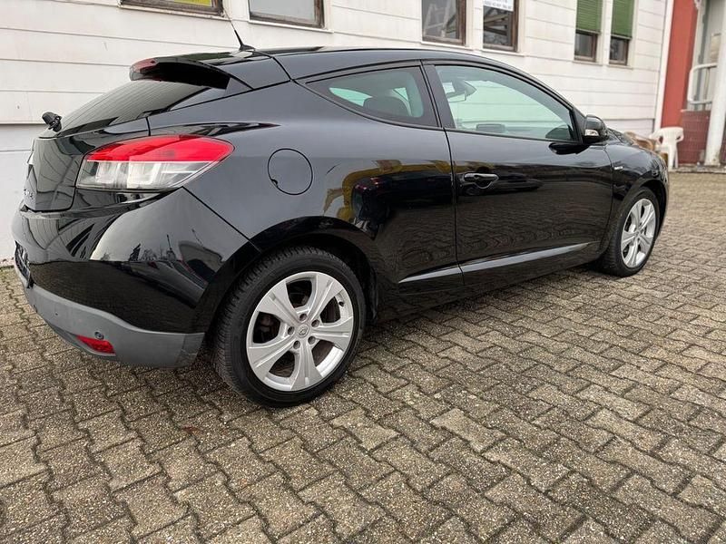 Gebraucht Renault Mégane III Bose Edition 131 PS (96 kW) 2012 Schwarz Coupé
