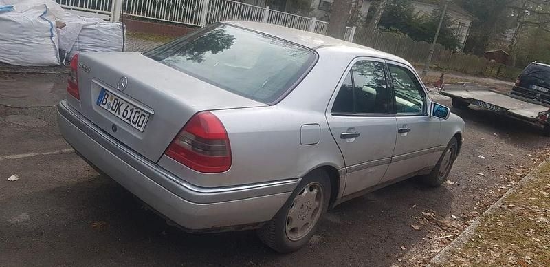 Gebraucht Mercedes C220 Elegance 150 PS (110 kW) 1996 Limousine