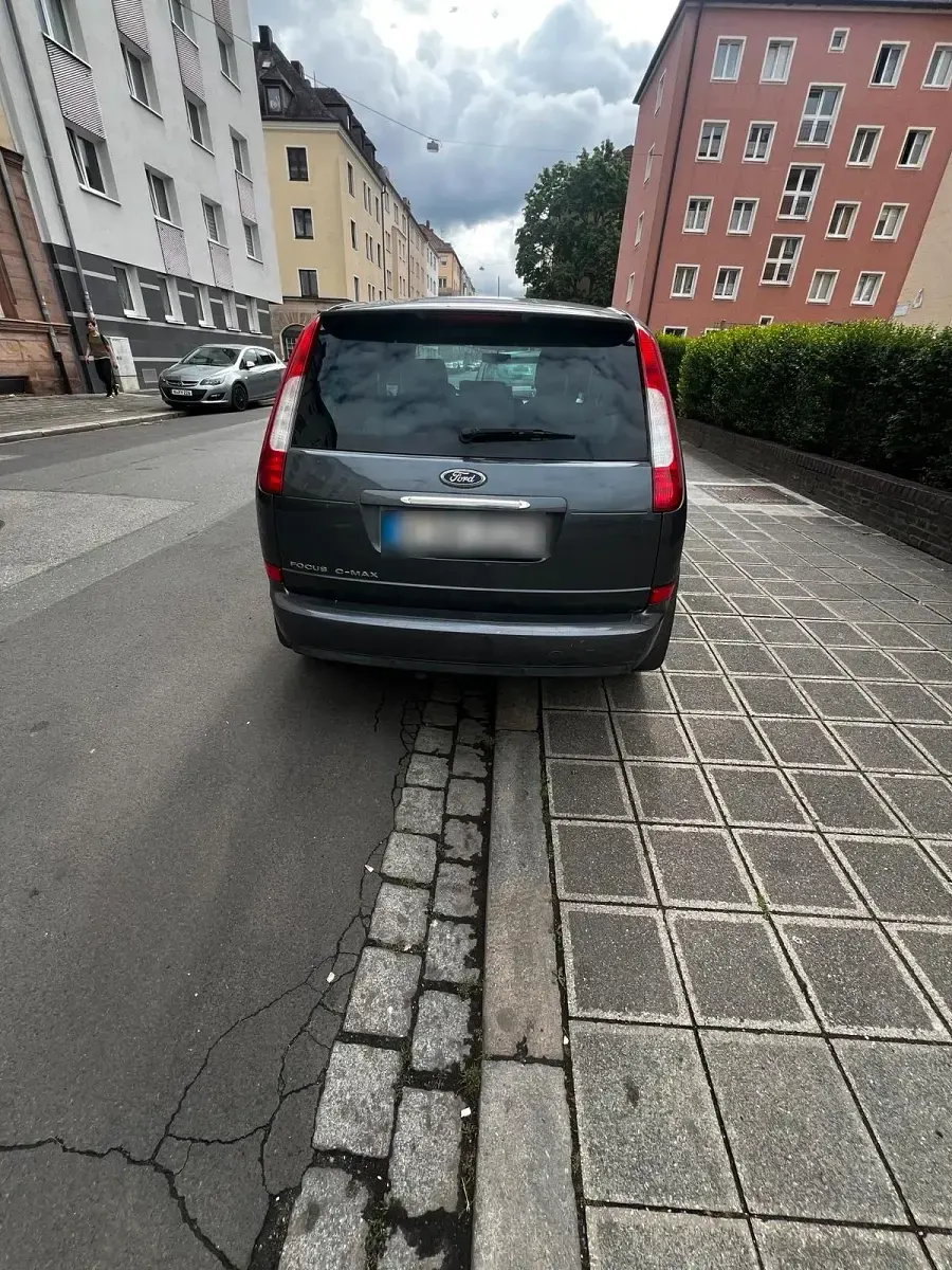 Gebraucht Ford C-MAX 125 PS (91 kW) 2005 Van / Kleinbus