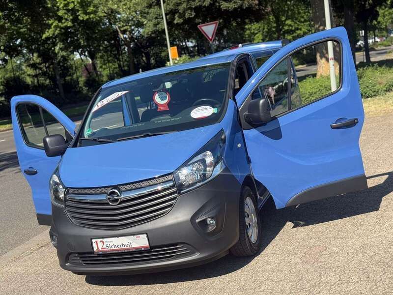 Tintenfisch grau Gebraucht 2016 Opel Vivaro Van | 14.300 € (Fairer Preis) - Bild 1/4