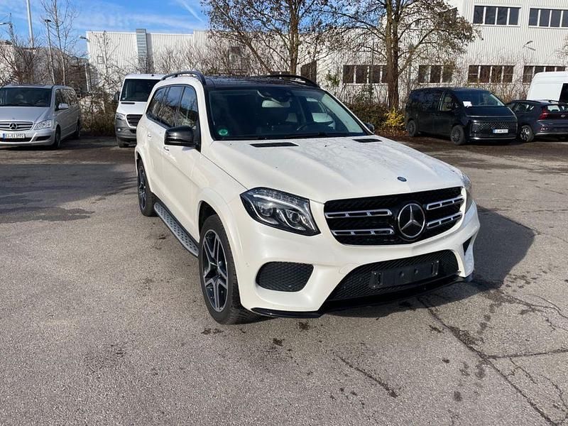 Weiß Gebraucht 2017 Mercedes GLS350 SUV | 38.650 € (Etwas zu teuer) - Bild 1/4