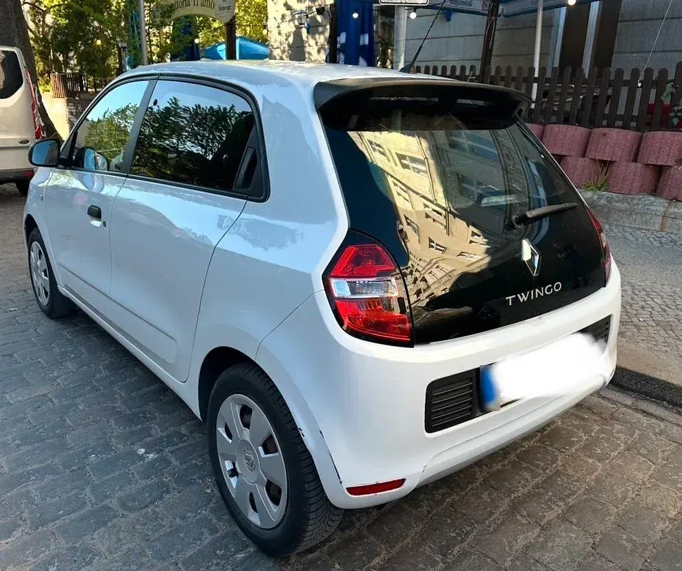 Second-hand Renault Twingo 71 CP (52 kW) 2016 Alb Hatchback