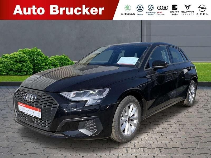 Schwarz Gebraucht 2023 Audi A3 Sportback Comfort Limousine | 24.870 € (Guter Preis) - Bild 1/4