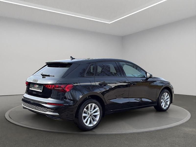 Neu Audi A3 Ambiente 116 PS (85 kW) 2026