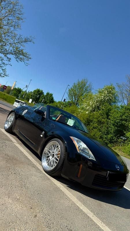 Schwarz Gebraucht 2005 Nissan 350Z Cabrio | 17.999 € (Etwas zu teuer) - Bild 1/4