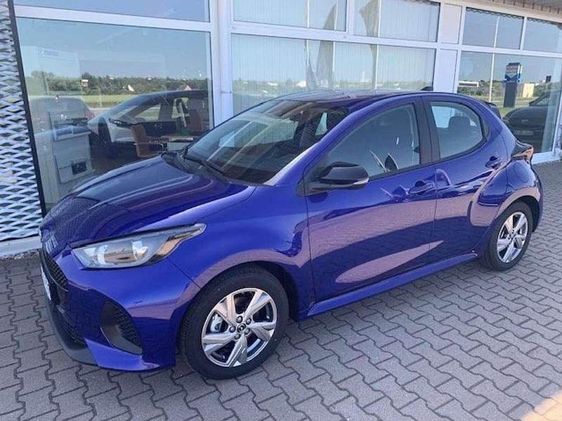 Gebraucht Mazda 2 Exclusive-Line 92 PS (67 kW) 2025 Glass blue Limousine