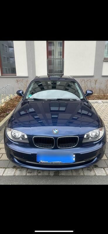 Blau Gebraucht 2010 BMW 118 Kleinwagen | 5.100 € (Fairer Preis) - Bild 1/4
