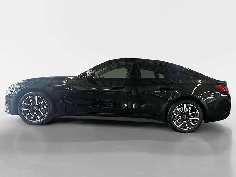 Neu BMW 420 184 PS (135 kW) 2026 Saphirschwarz metallic Coupé