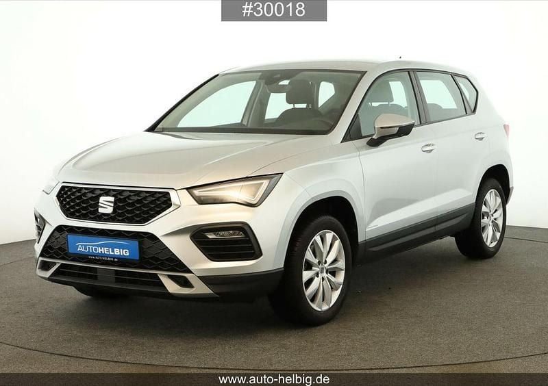 Reflexsilber metallic Gebraucht 2024 Seat Ateca Style SUV | 22.490 € (Superpreis) - Bild 1/4