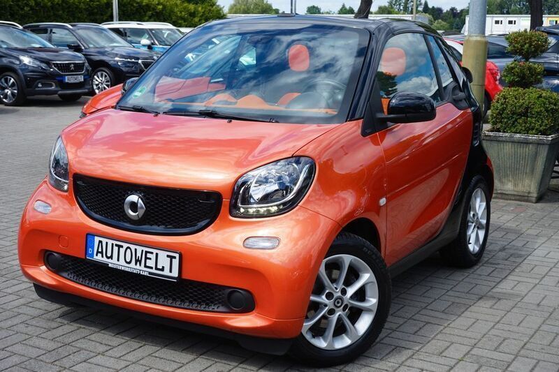 Schwarz Gebraucht 2017 Smart ForTwo Cabrio Passion Cabrio | 10.990 € (Guter Preis) - Bild 1/4