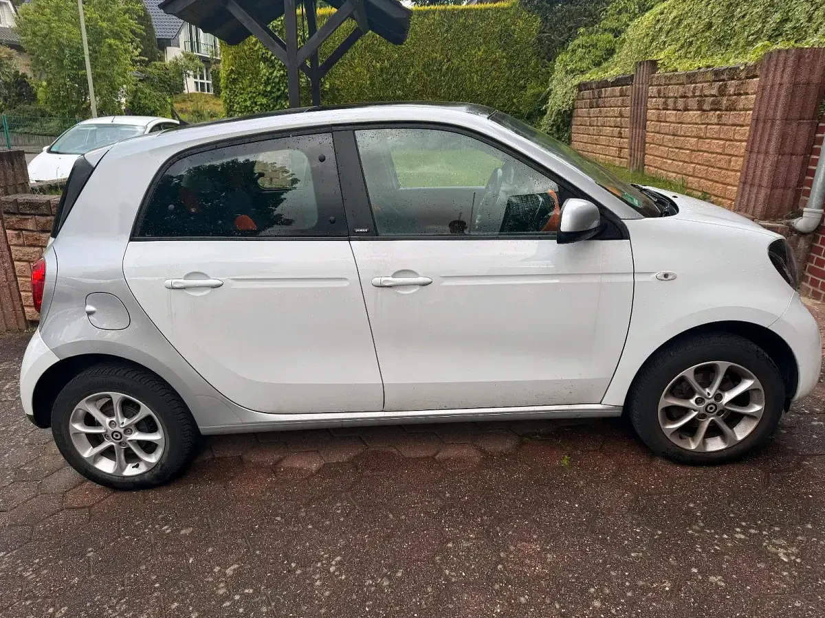 Gebraucht Smart ForFour 71 PS (52 kW) 2014 Weiß Kleinwagen