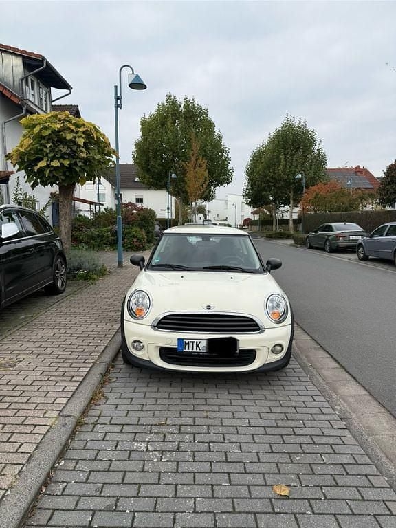 Weiß Gebraucht 2011 Mini ONE Kleinwagen | 4.400 € (Fairer Preis) - Bild 1/4