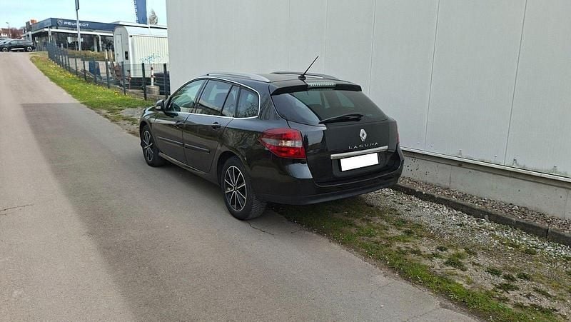 Gebraucht Renault Laguna III Initiale Paris 110 PS (80 kW) 2015 Schwarz Kombi