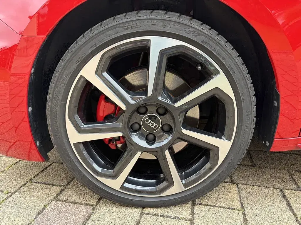 Gebraucht Audi A1 Sportback S-Line 207 PS (152 kW) 2025 Rot Kleinwagen