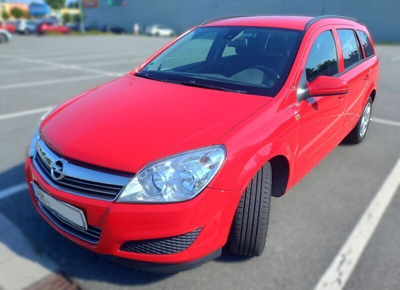 Rot Gebraucht 2008 Opel Astra Edition Limousine | 2.450 € (Guter Preis) - Bild 1/4