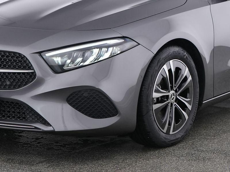 Gebraucht Mercedes A180 Progressive 116 PS (85 kW) 2025 Grau Limousine