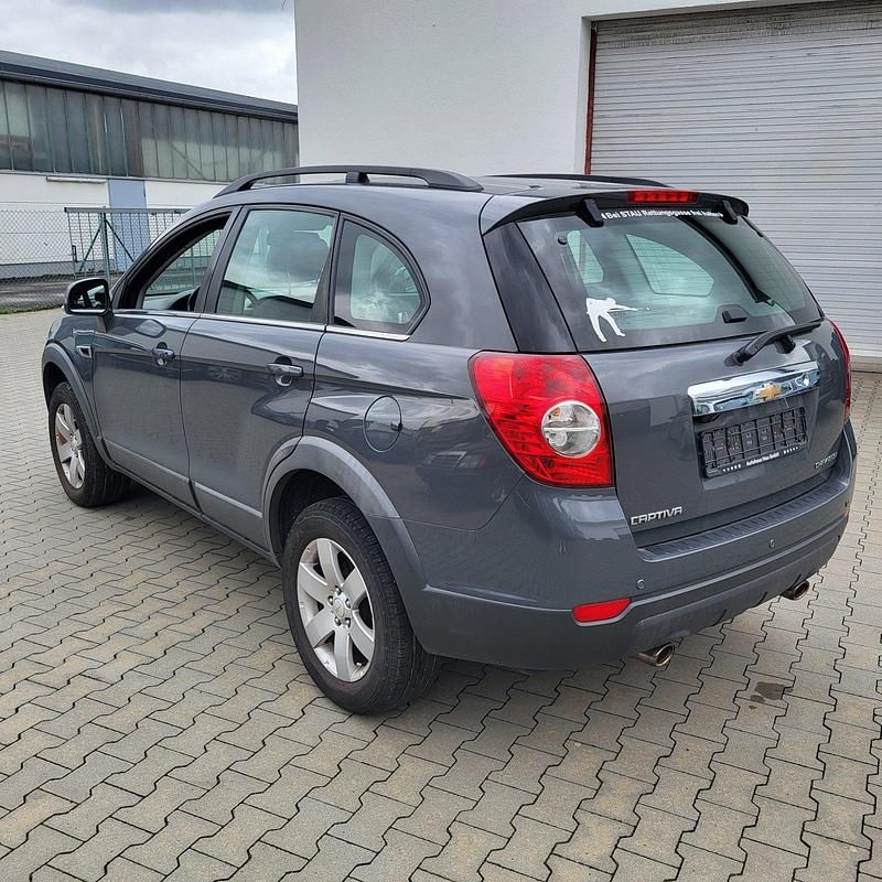 Gebraucht Chevrolet Captiva LS 167 PS (122 kW) 2011 Andere farben SUV