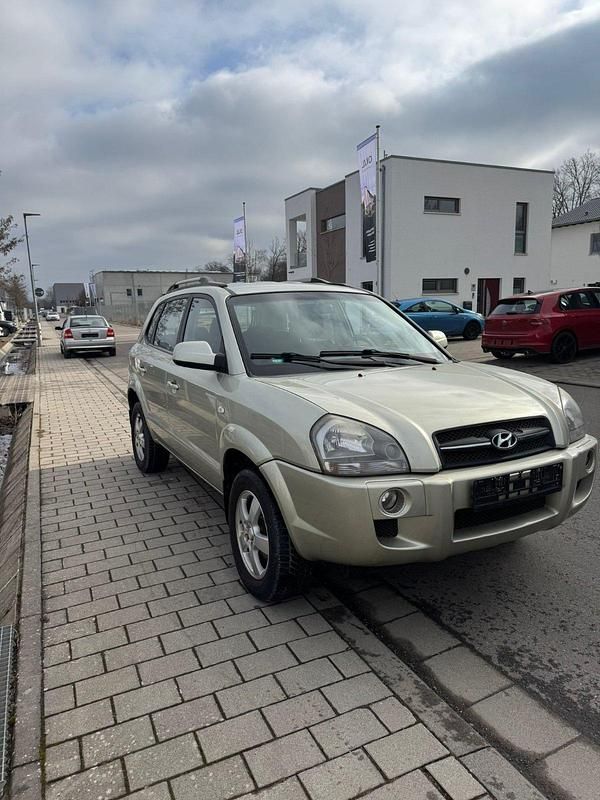 Gebraucht Hyundai Tucson 141 PS (103 kW) 2007 Silber SUV