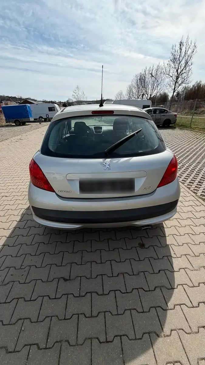 Gebraucht Peugeot 207 110 PS (80 kW) 2006 Silber Kleinwagen