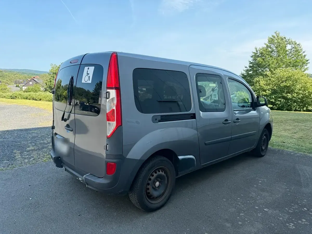 Gebraucht Renault Kangoo 110 PS (80 kW) 2014 Grau Van / Kleinbus