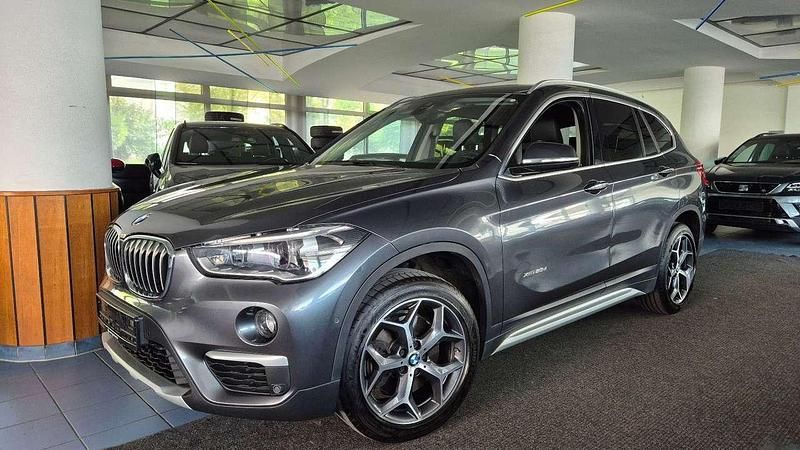 Mineralgrau metallic Gebraucht 2018 BMW X1 xLine SUV | 19.990 € (Guter Preis) - Bild 1/4