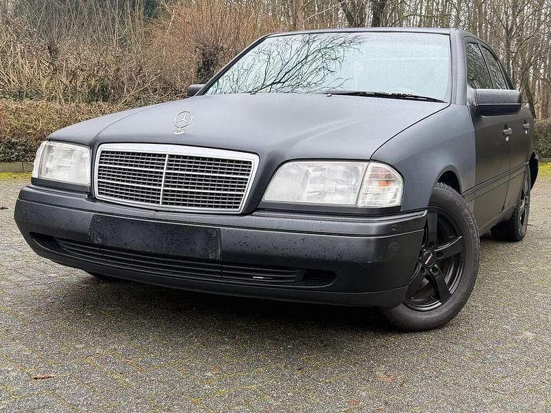 Gebraucht Mercedes C280 196 PS (144 kW) 1995 Schwarz Limousine