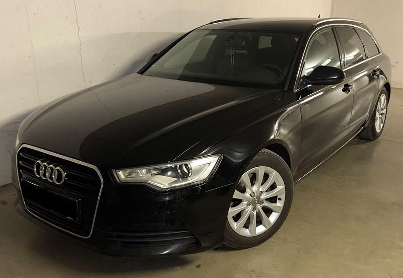 Gebraucht Audi A6 Ambiente 177 PS (130 kW) 2013 Schwarz Kombi