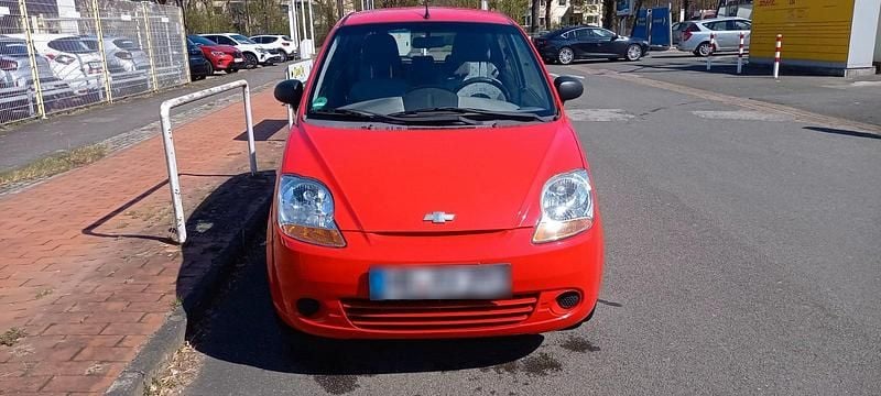 Gebraucht Chevrolet Matiz 51 PS (37 kW) 2009 Rot Kleinwagen