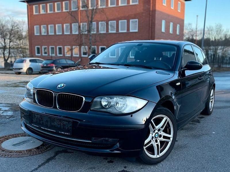 Schwarz Gebraucht 2011 BMW 116 Advantage Kleinwagen | 2.520 € (Superpreis) - Bild 1/4