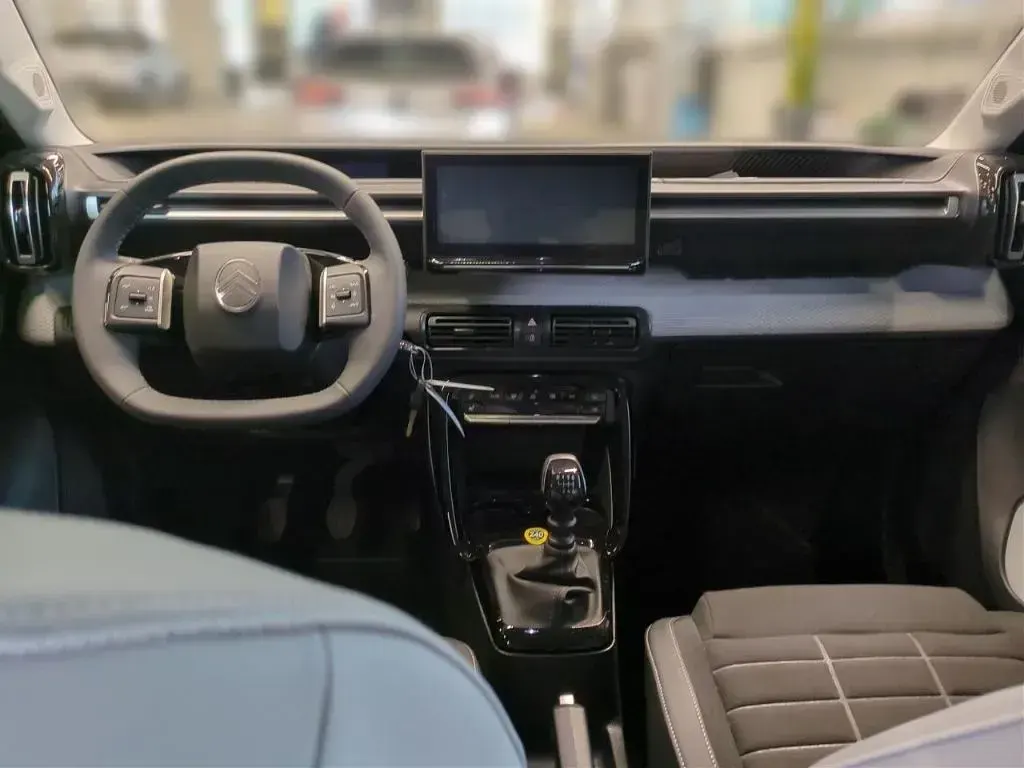 Gebraucht Citroën C3 101 PS (74 kW) 2025 Schwarz perla nera/typ aussenv SUV