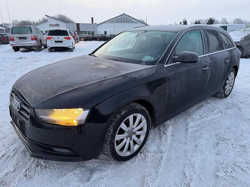 Gebraucht Audi A4 Attraction 150 PS (110 kW) 2014 Schwarz Kombi