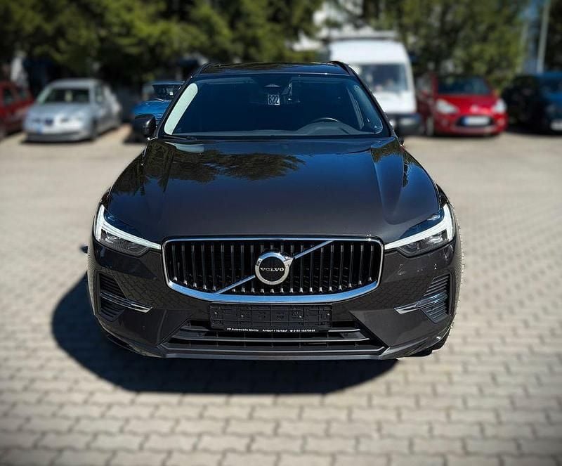 Grau Gebraucht 2021 Volvo XC60 Momentum SUV | 24.990 € (Superpreis) - Bild 1/4