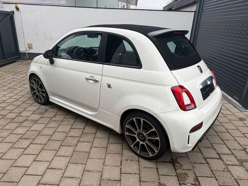 Gebraucht Abarth 595 165 PS (121 kW) 2023 Weiß Cabrio