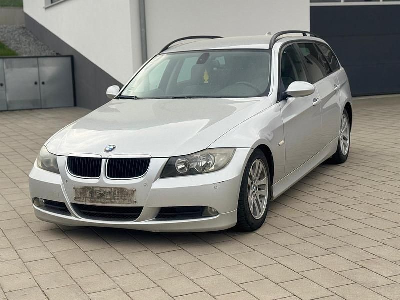 Gebraucht BMW 320 177 PS (130 kW) 2007 Silber Kombi