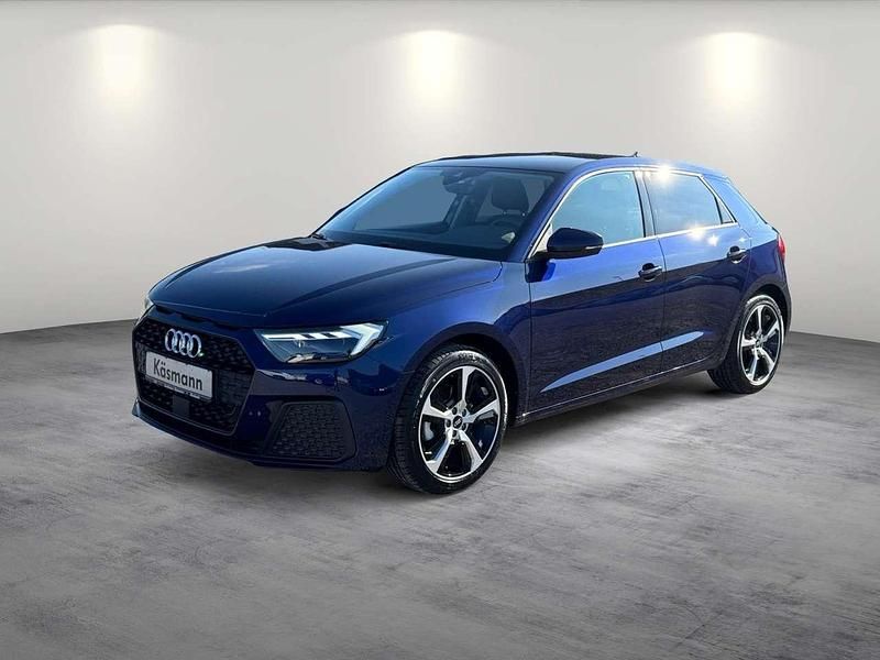 Navarrablau metallic Neu 2025 Audi A1 Kleinwagen | 26.590 € (Superpreis) - Bild 1/4