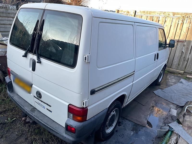 Używany VW Transporter 88 KM (64 kW) 2002 Biały Van