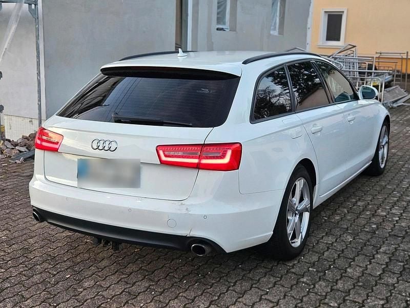 Gebraucht Audi A6 204 PS (150 kW) 2012 Weiß Kombi
