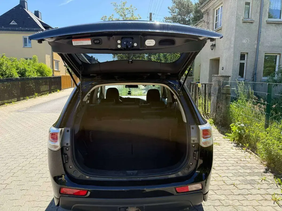 Gebraucht Mitsubishi Outlander Instyle 150 PS (110 kW) 2013 Schwarz SUV
