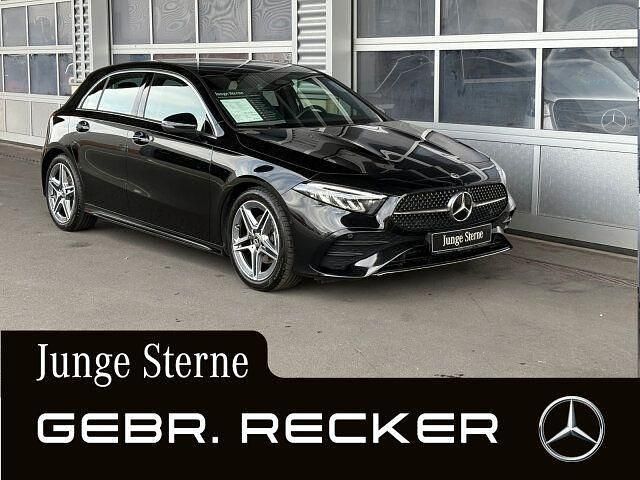 Lack kosmosschwarz Gebraucht 2024 Mercedes A180 AMG line Plus Limousine | 29.950 € (Guter Preis) - Bild 1/4