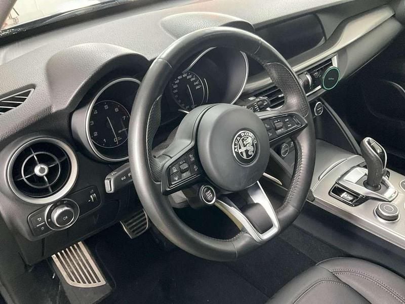 Schwarz Gebraucht 2020 Alfa Romeo Stelvio Super SUV | 26.000 € (Superpreis) - Bild 1/4