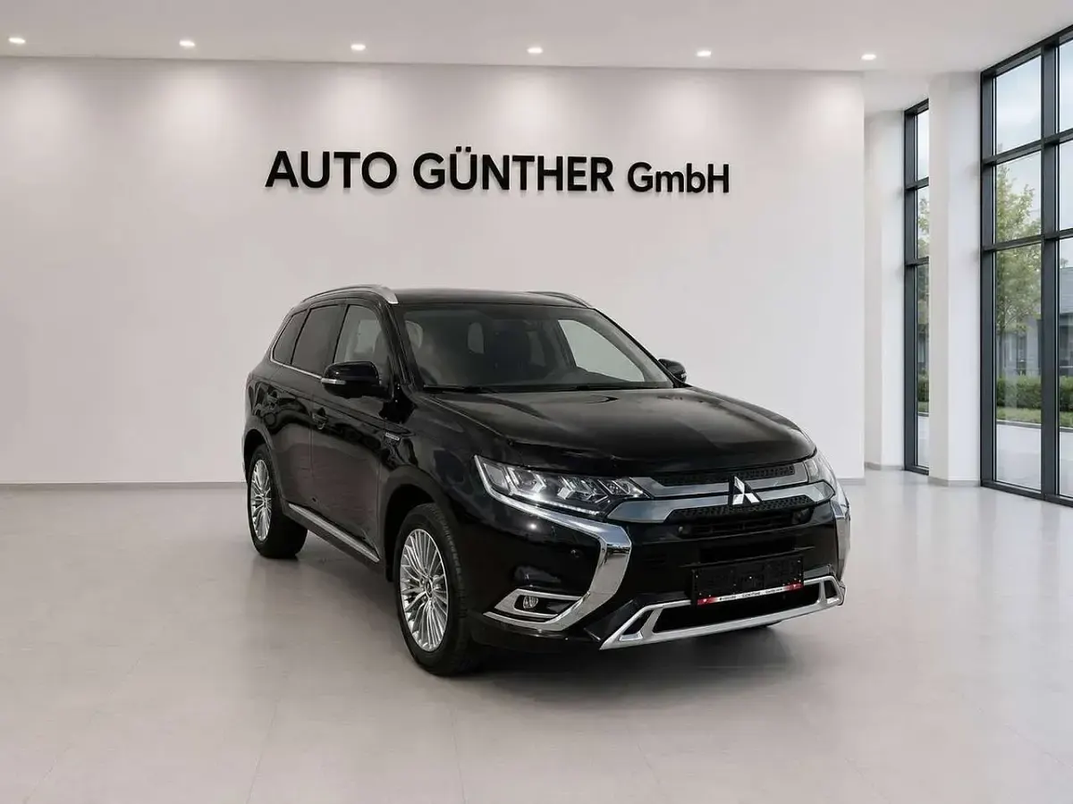 Gebraucht Mitsubishi Outlander P-HEV Plus 135 PS (99 kW) 2020 Rubinschwarz (m) SUV