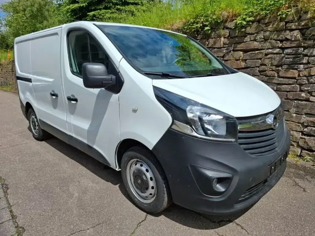 Gebraucht Opel Vivaro 121 PS (88 kW) 2019 Weiss Van / Kleinbus