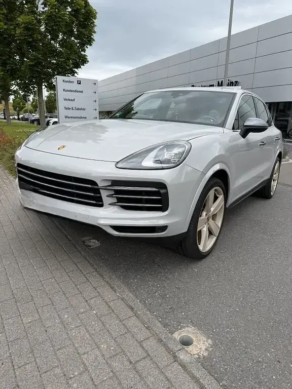 Gebraucht Porsche Cayenne 462 PS (339 kW) 2021 Grau SUV