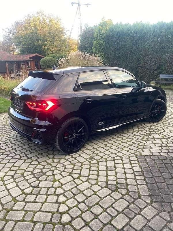Gebraucht Audi A1 Sportback Black Edition 207 PS (152 kW) 2022 Kleinwagen