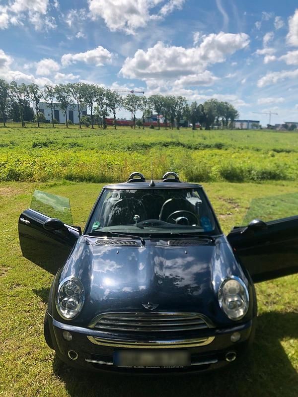 Schwarz Gebraucht 2005 Mini Cooper Cabriolet Cabrio | 4.977 € (Fairer Preis) - Bild 1/4