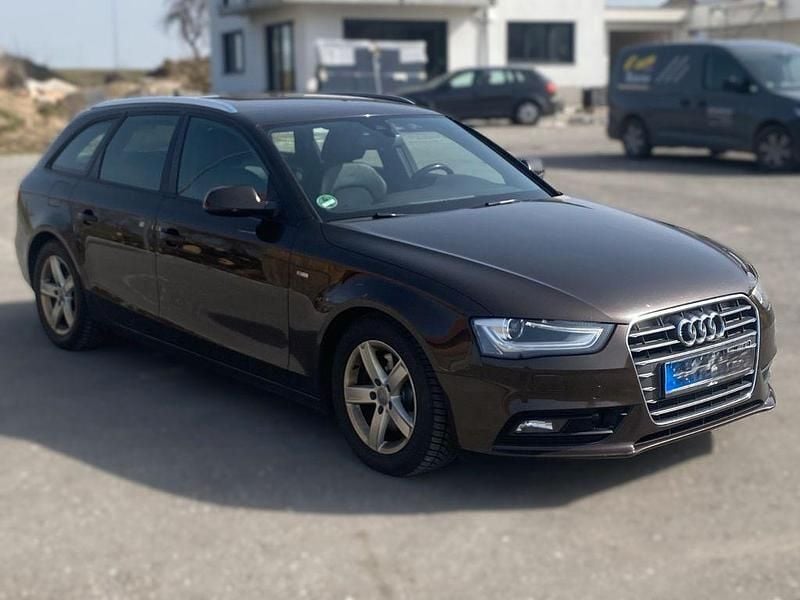 Gebraucht Audi A4 S-Line 150 PS (110 kW) 2015 Braun Kombi