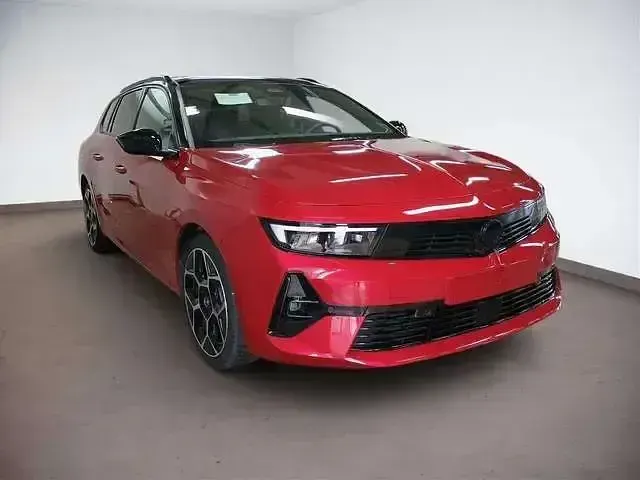 Gebraucht Opel Astra Ultimate 131 PS (96 kW) 2024 Rot Kleinwagen