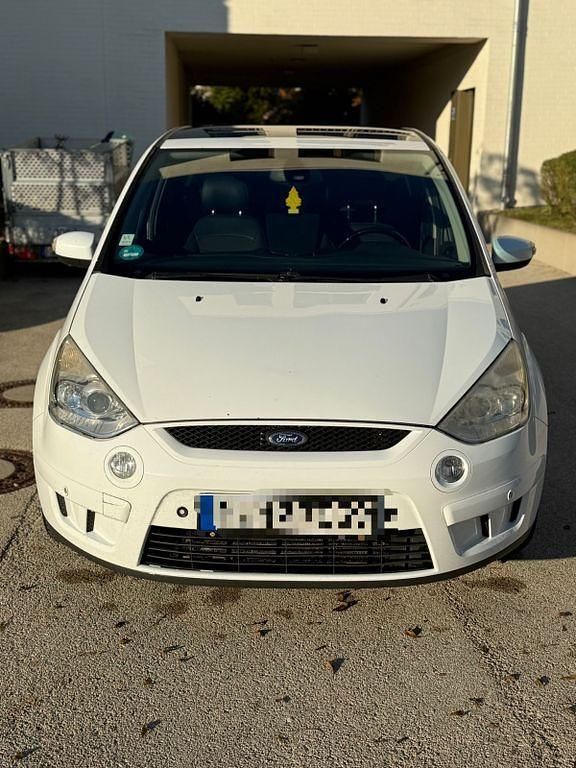 Weiß Gebraucht 2008 Ford S-MAX Titanium Van / Kleinbus | 2.499 € (Guter Preis) - Bild 1/4